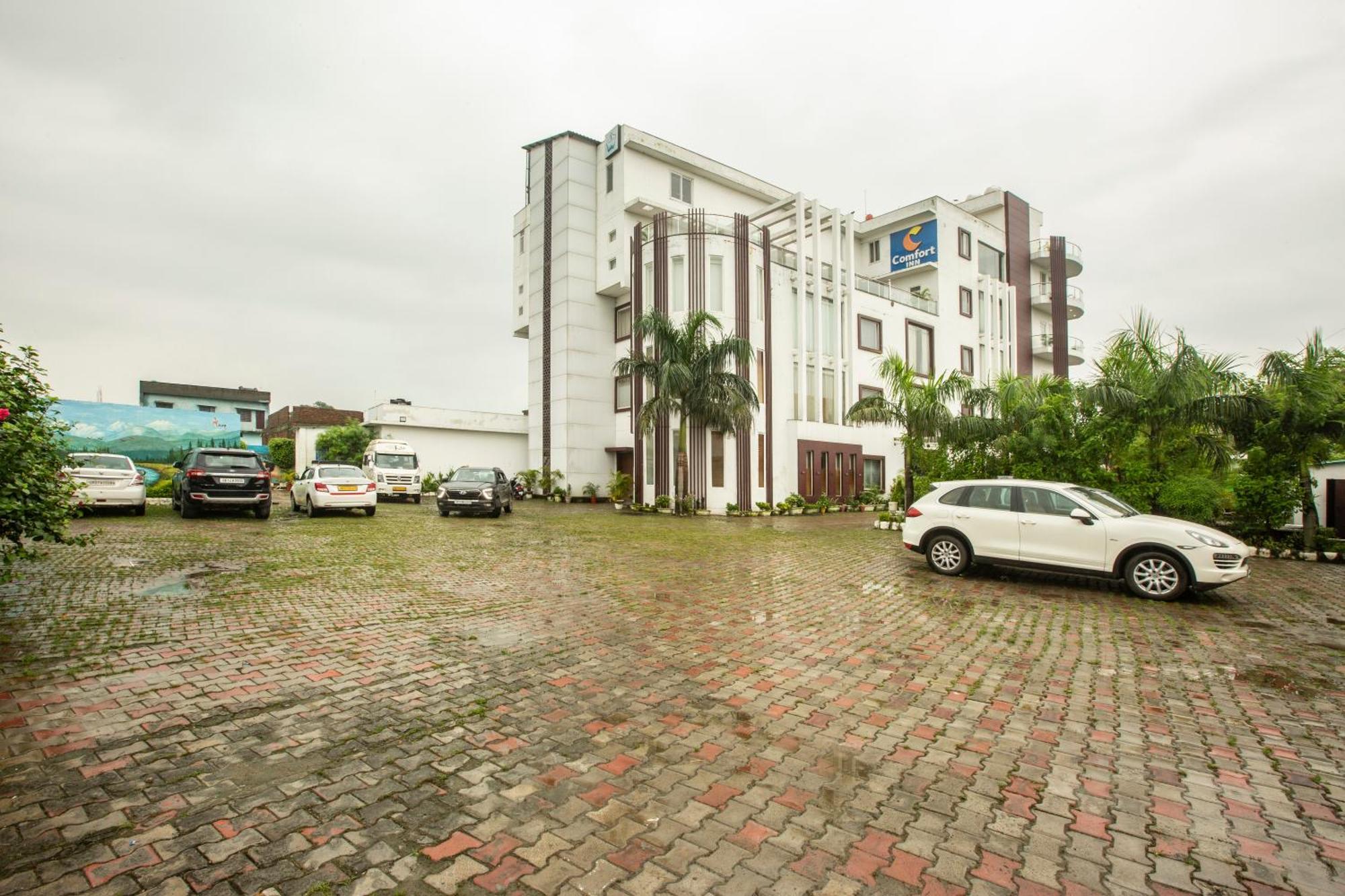 Inde Reva Resort Rishikesh Rishīkesh Exteriör bild